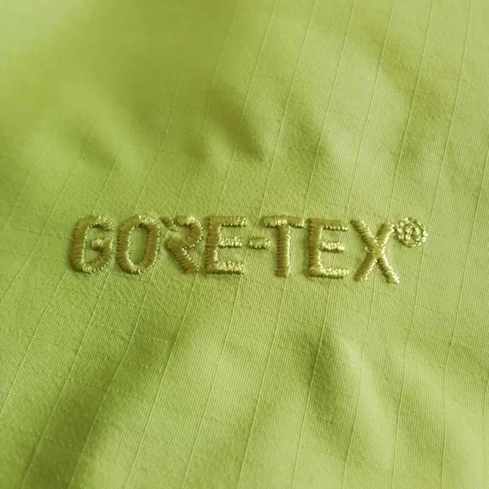 ARC'TERYX Beta SL Hybrid Mens Jacket GORE-TEX Lichen Neon Yellow - XL